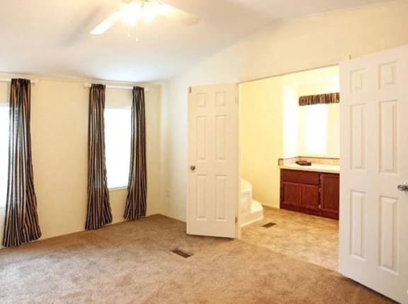 Post 8 at Maple Grove, Lincoln, NE, 68521