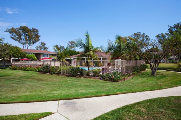 Greenbelt at Patterson Place, California, 93111