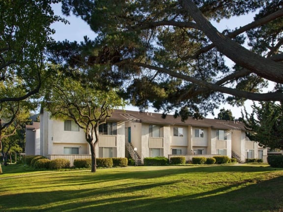 Lush Landscaping at Oceanwood Apartments, California