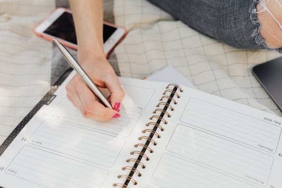 creating_a_memory_book at Oceanwood Apartments, California