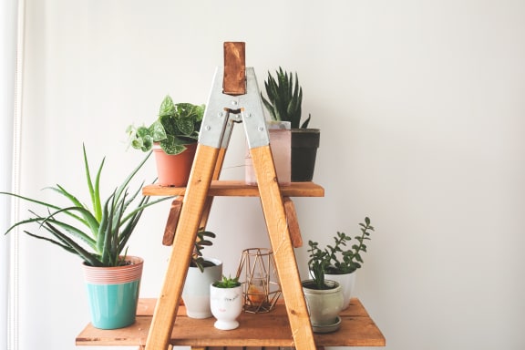 sustainable furniture at Oceanwood Apartments, Lompoc