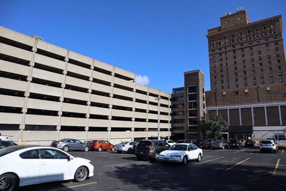 garage parking for Commodore Perry apartments