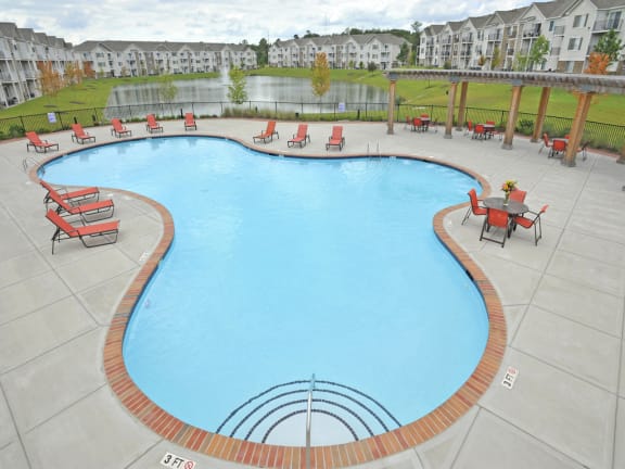Outdoor Swimming Pool at Killian Lakes Apartments and Townhomes, Columbia, South Carolina