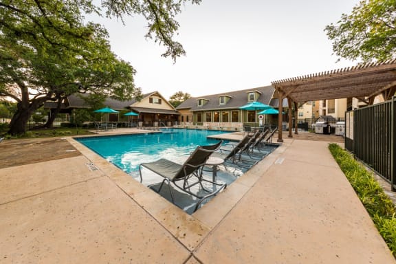 san antonio apartments with a pool