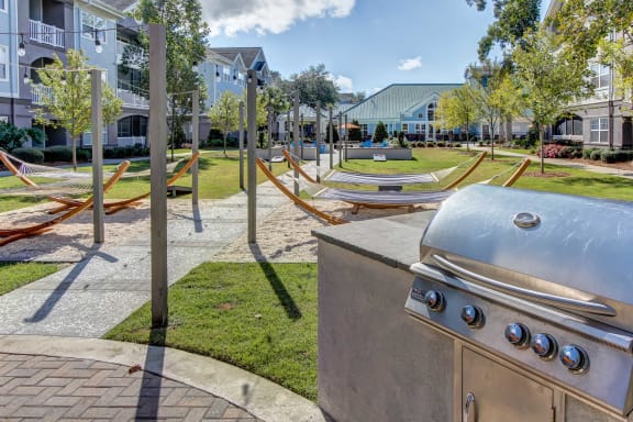 Backyard Lounge With Hammock Garden at The Bluestone Apartments, South Carolina