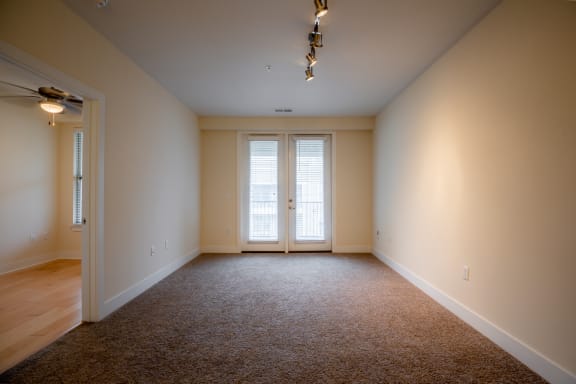 Living area1at West 39th Street Apartments, Kansas City, MO, 64111