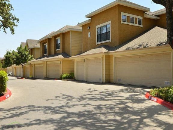 townhomes with a garage
