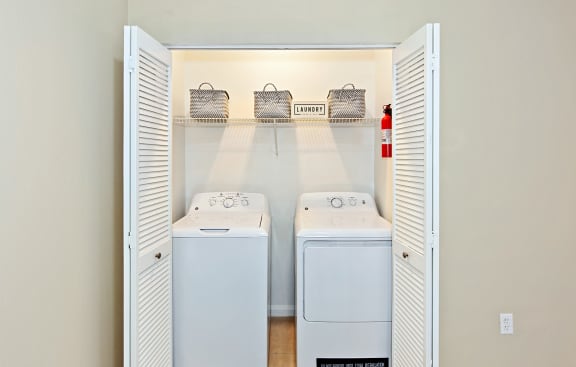 Laundry at Vermillion Apartments, Houston