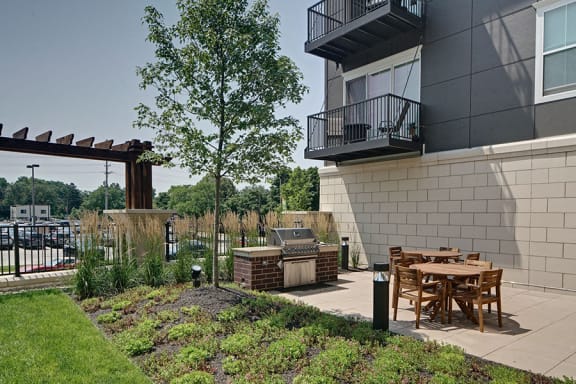 Pergola Lounge And Grilling Stations at Marq on Main, Lisle, 60532