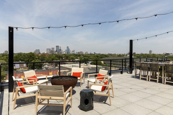 Rooftop Deck And Patio at Lyndy Apartments, Minneapolis, 55408
