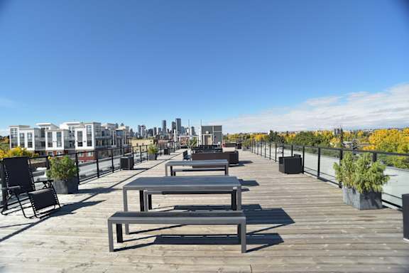 Inglewood 1410 Residential rental apartments sunny rooftop patio