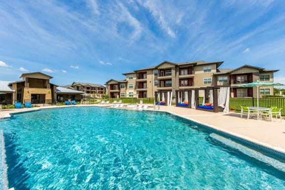 Resort Style Swimming Pool at Legacy Creekside Apartments, San Antonio, TX, 78251