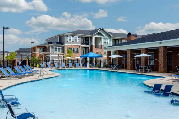 Exterior view of pool at Annandale Apartment Homes, Murfreesboro, Tennessee