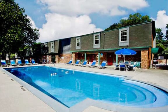 apartment swimming pool