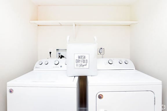 apartments with washer/dryer built in