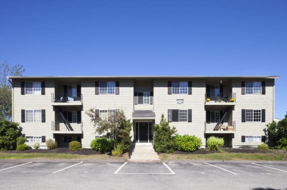 Taymil Yarmouth Place Building Exterior - Surface Parking