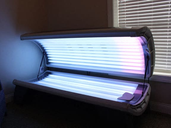 Tanning Salon, Tanning Bed, Liberty Crossing Apartments, Columbus, Ohio
