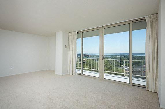 Spacious Balcony at The Aspen, Virginia, 22305