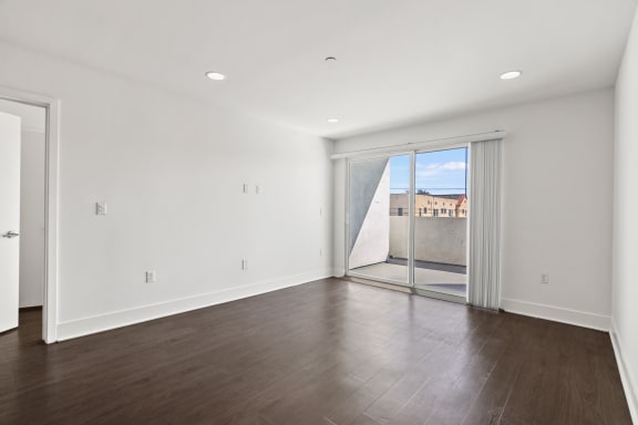 4x4 Living Room