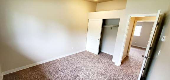 Alternate view of Secondary Bedroom in Fountainside unit