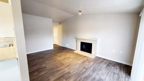 Living Room in Oak unit