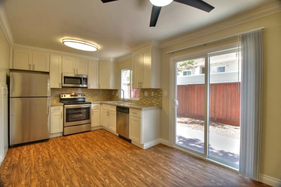 at Casa Alberta Apartments, California