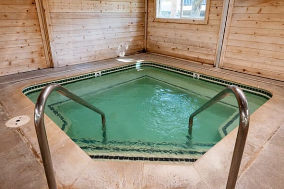 spa at Drakes Pond Apartments