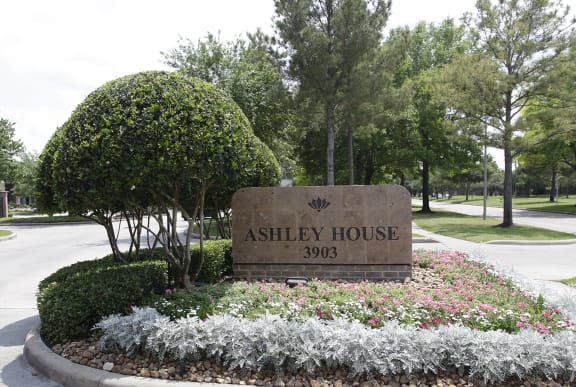 Property Signage at Ashley House, Texas, 77450