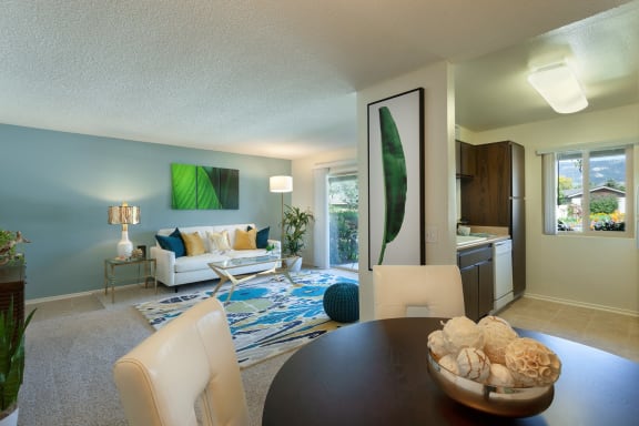 Dining Table at Encina Meadows Apartments, Goleta, CA