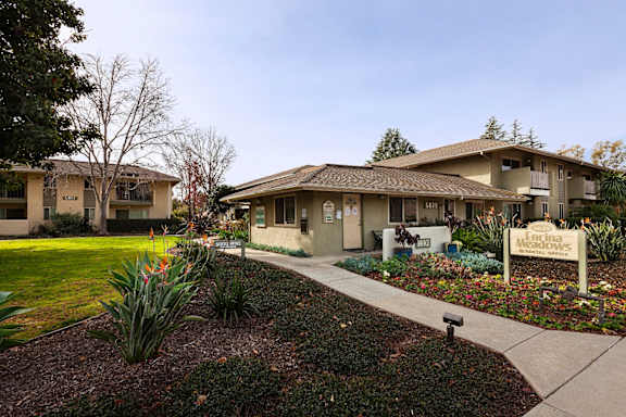 Exterior View at Encina Meadows Apartments, Goleta, CA, 93117