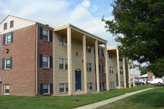Exterior View at Holiday Gate Apartments, Maryland, 21222