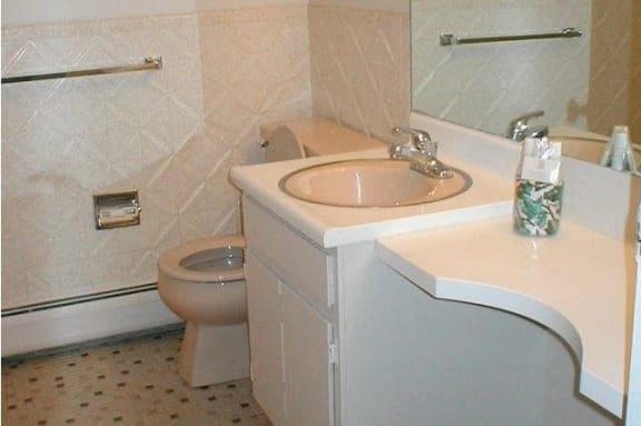 Ceramic Bathrooms at Green Acres Apartments,4645 Colonial Drive, Saginaw