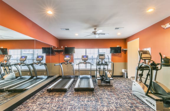Fitness Center with Updated Equipments at Aventura at Forest Park, Missouri