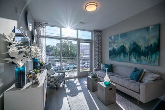 Oversized-windows at Link Apartments&#xAE; Glenwood South, Raleigh