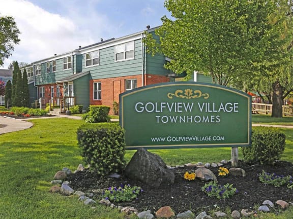 Golfview Village Townhomes in Rantoul IL
