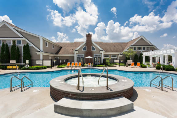 Hot Tub And Swimming Pool at Latitudes Apartments, Indiana, 46237