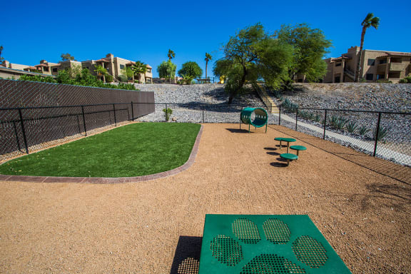 Dog and Cat Friendly Apartments in Laughlin