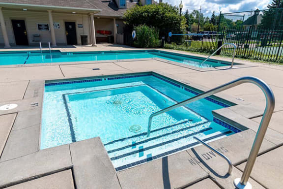 hot tub at apartment complex