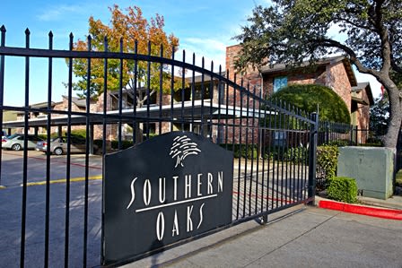 Gated Community at Southern Oaks, Fort Worth