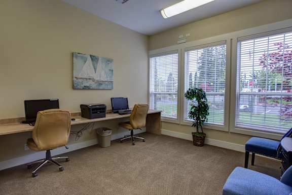Business center at Commons at Avalon Park Apartments, Tigard, 97224