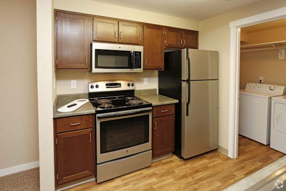 Brand new appliances to help reduce your utility cost! at Commons at Avalon Park Apartments, Tigard, Oregon