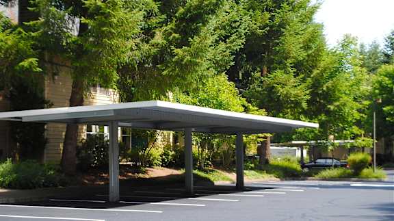 Gazeboat Commons at Creekside Apartments, Oregon