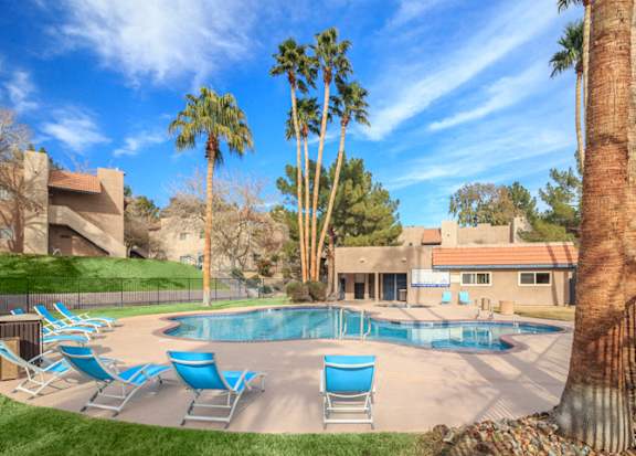 Mini Swimming Pool And Relaxing Area at Desert Bay Apartments, Laughlin, NV, 89029