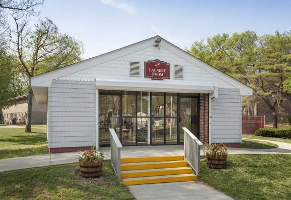 Laundry Room Exterior at Oakview Apartments, Coram, NY, 11727