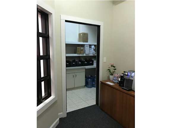Package Receiving at Park View Apartments, Chicago