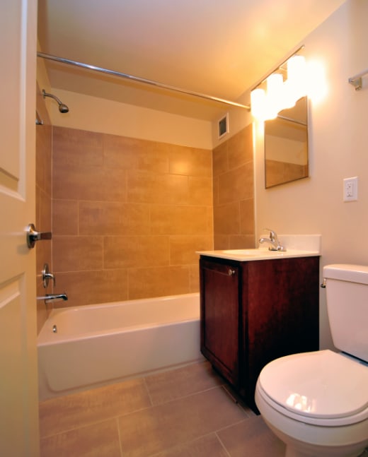 Bathroom With Bathtub at Overlook Apartments, Hyattsville, MD