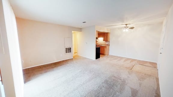 Crown Ridge - living room kicthen(1) at Crown Ridge Apartments, Franklin, 45005