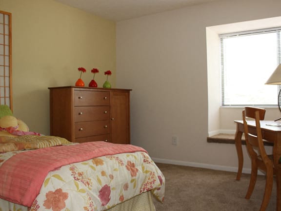 Window seat at Hunter's Creek Apartments in Blue Ash, OH