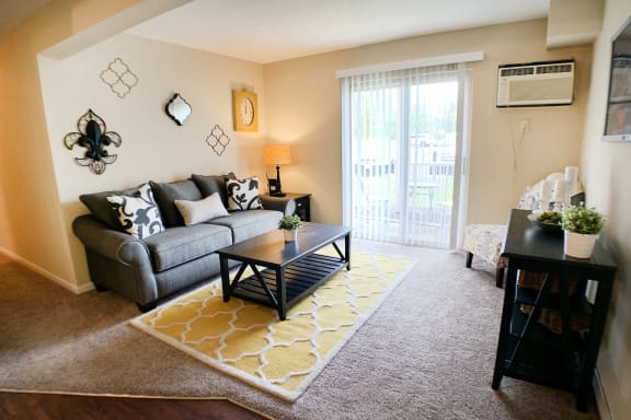 Living Space at Crown Station Apartments, Amelia, OH