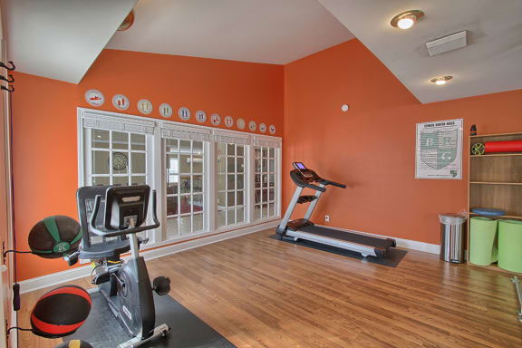Modern Fitness Center at Woodhills Apartments, West Carrollton, OH, 45449